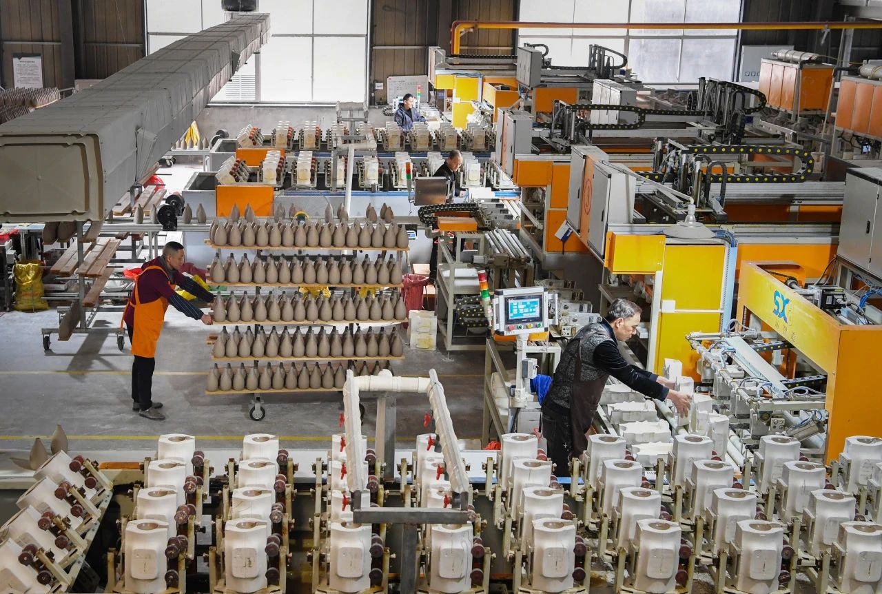 汽車(chē)空調(diào)|鋁材|鋁業(yè)型材|零部件 汽車(chē)空調(diào)|鋁材|鋁業(yè)型材|零部件